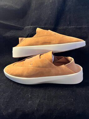 Wolf & Shepherd Cruise Ace Sneakers Unisex NIB M 7.5 W9